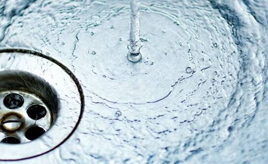 Jak technologia pomaga wykrywać niewidoczne wycieki wody i chronić budynek