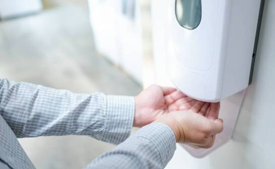 Wynajem osuszaczy w biznesie – zastosowania, korzyści i najważniejsze zasady