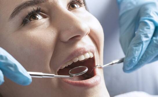 Chirurgia stomatologiczna – na czym polegają zabiegi i jakie dają efekty