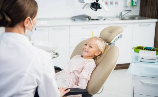 Stomatologia dziecięca – jak przebiega leczenie i adaptacja najmłodszych