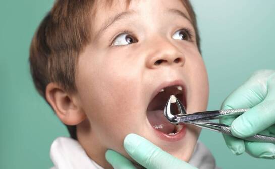 Najczęstsze obawy przed wizytą u stomatologa dziecięcego i jak je pokonać