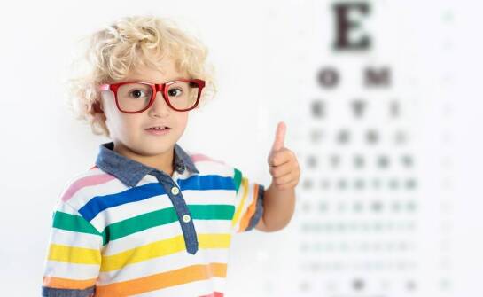 Najczęstsze objawy problemów ze wzrokiem u dzieci i sposoby diagnozowania