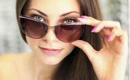 Soczewki kontaktowe twarde – jak działają i komu mogą przynieść korzyści