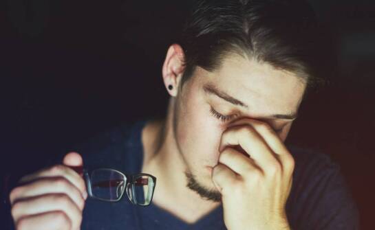 Zaćma wrodzona – jak przebiega wykrywanie i jakie są możliwe skutki schorzenia