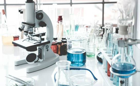 Jak działa aparatura analityczna stosowana w laboratoriach badawczych