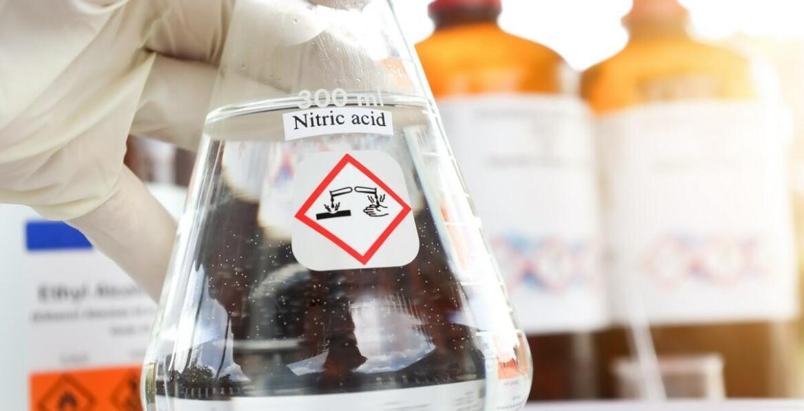 Neutralizacja kwasów – zastosowania, korzyści i najważniejsze metody w praktyce