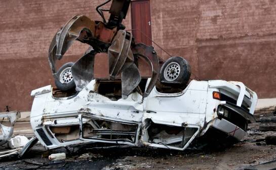 Skuteczne sposoby usuwania zanieczyszczeń powypadkowych – najważniejsze informacje