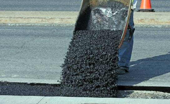 Co dzieje się z zużytym asfaltem? Przemiany, zastosowania i wyzwania branży
