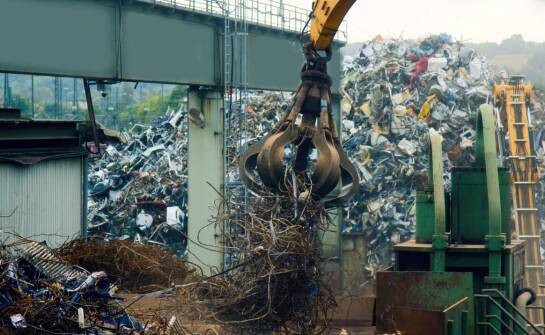 Odzysk odpadów stałych – metody, znaczenie i wpływ na ochronę środowiska