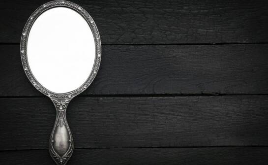 Fazowane lustra – inspiracje do zastosowania w domowych aranżacjach