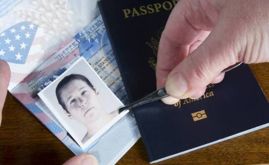 Zdjęcie do paszportu – jak wygląda, jakie są wymagania i na co uważać