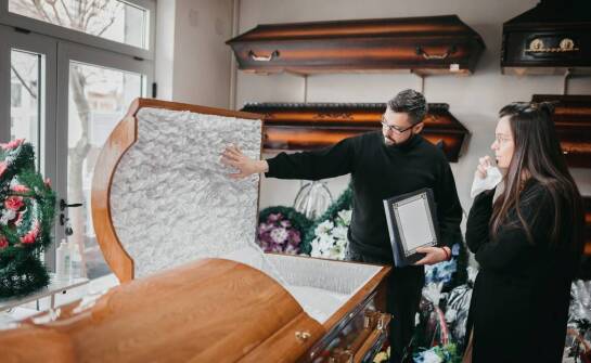 Najważniejsze zasady wyboru fotografii na pamiątkę po bliskiej osobie