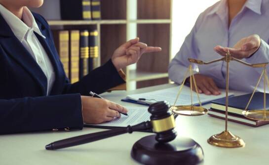 Zakres obowiązków radcy prawnego – jakie sprawy podlegają konsultacjom