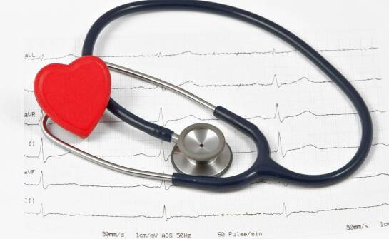 Jakie sygnały mogą świadczyć o chorobach serca i kiedy zgłosić się na konsultację?