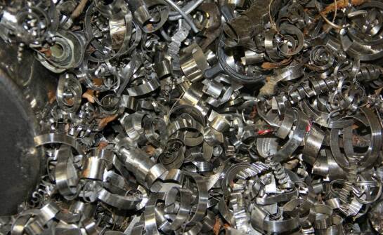 Złom – jakie metale można sprzedać i jak przebiega proces ich skupu?