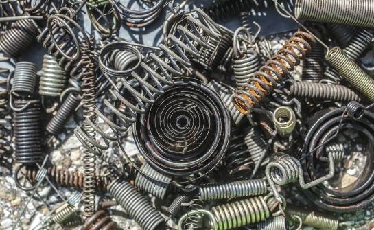 Odbiór złomu krok po kroku – zasady, korzyści i najważniejsze informacje