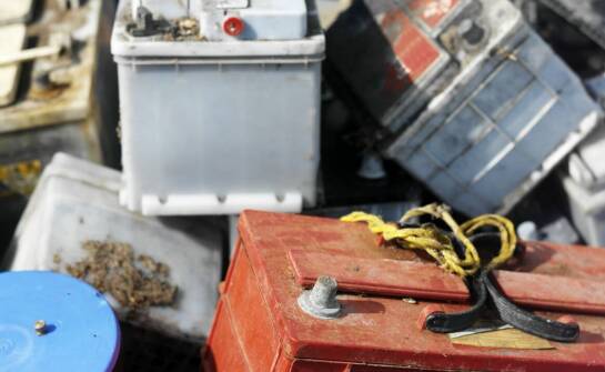 Kontenery na złom – rodzaje, zastosowanie i zasady segregacji odpadów