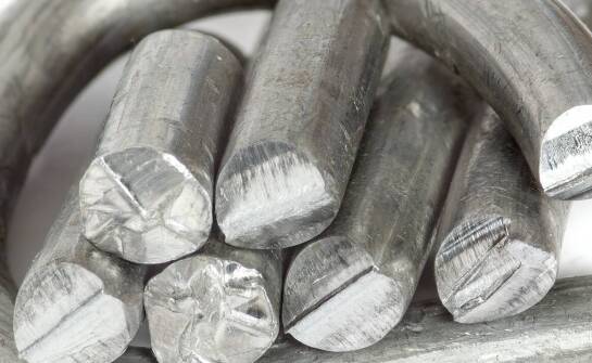 Metale nieżelazne – jak rozpoznać wartościowe surowce w domowych odpadach