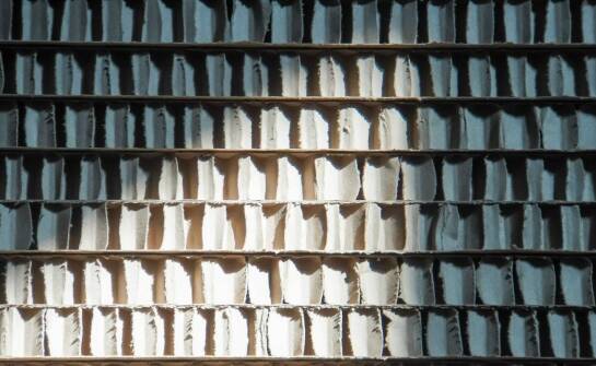 Pustaki ścienne – co warto wiedzieć przed rozpoczęciem budowy domu?