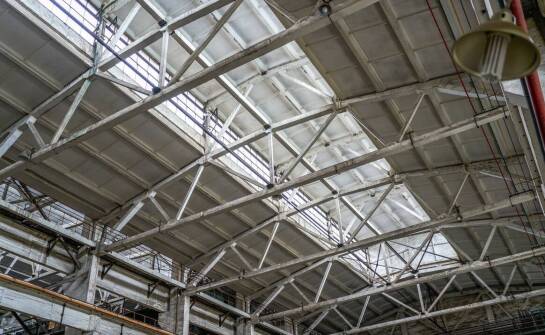 Co warto wiedzieć o stropach Teriva? Właściwości, zastosowanie i korzyści