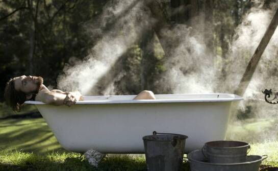 Wanna z hydromasażem na zewnątrz – korzyści, zastosowania i inspiracje