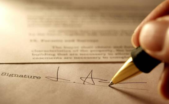 Czym jest akt poświadczenia dziedziczenia i jakie ma znaczenie w sprawach spadkowych