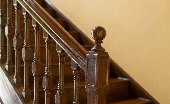 Balustrady metalowe – zastosowanie, zalety i inspiracje do różnych przestrzeni