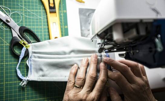 Szycie toreb na zamówienie – pomysły, możliwości i zalety indywidualnych projektów