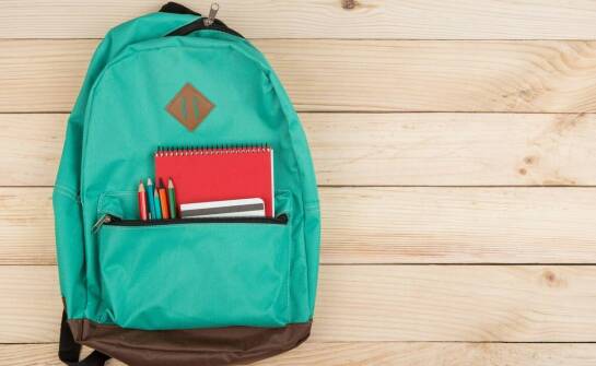 Worek plecak z nadrukiem – praktyczne zastosowania i modne inspiracje