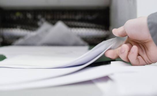 Proces niszczenia dokumentów oraz recykling surowców wtórnych – najważniejsze informacje