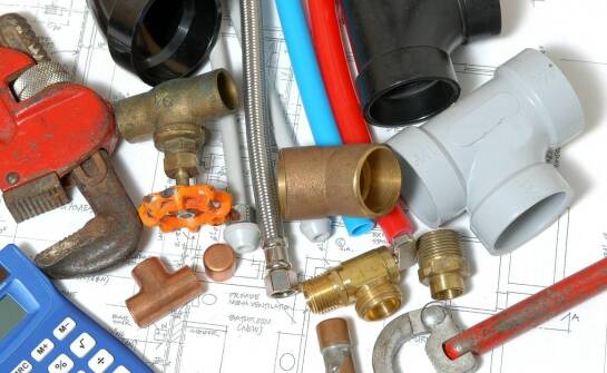 Najczęstsze pytania dotyczące instalacji wodno-kanalizacyjnych w domach