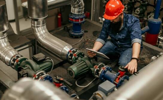Przemysłowe instalacje kanalizacyjne – rozwiązania zwiększające efektywność procesów