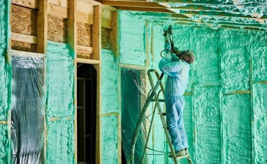 Nowoczesne sposoby poprawy izolacji budynków za pomocą farb termoizolacyjnych