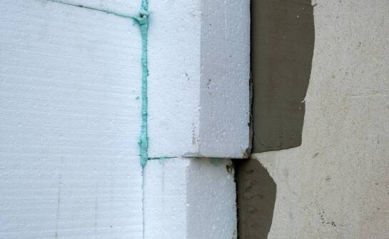 Termoizolacja budynków farbami – skuteczna ochrona i niższe rachunki
