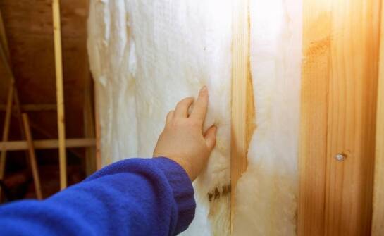 Ocieplenie starszych budynków – sprawdzone sposoby poprawy efektywności