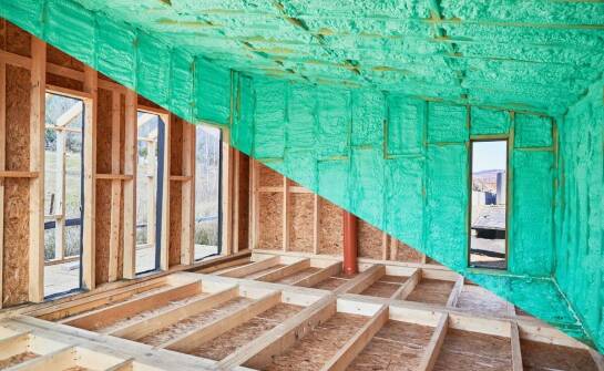 Ocieplanie kamienic – sprawdzone rozwiązania podnoszące efektywność energetyczną