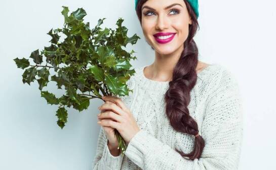 Czapki zimowe damskie smerfetki – pomysły na stylowe zestawienia na zimę