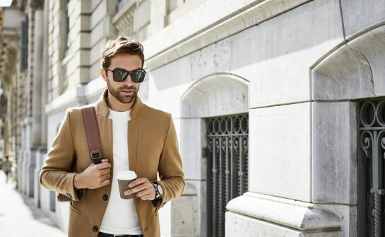 Elegancki szal męski - dlaczego warto mieć go w swojej szafie?