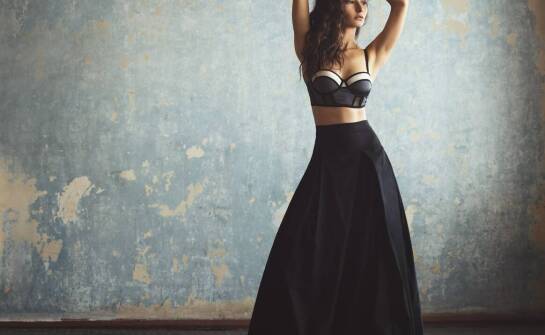 Czarne sukienki w rozmiarze plus – inspiracje i wskazówki do stylizacji