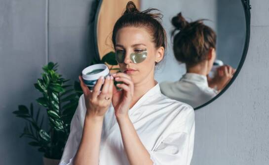 Eleganckie maseczki ochronne – modne wzory i materiały na każdą okazję