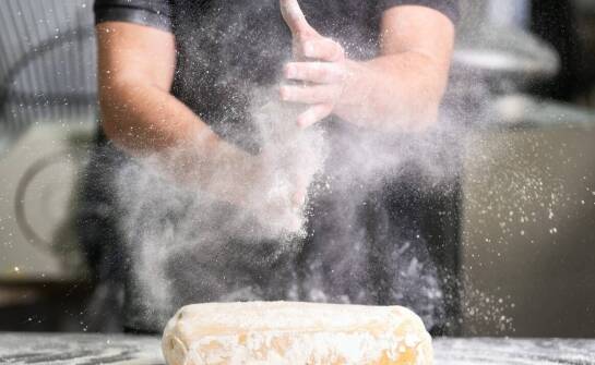 Sekrety produkcji włoskich serów – od tradycji po unikalny smak