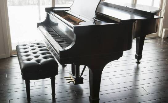 Sprzedaż fortepianów – jakie opcje oferuje rynek i co warto wiedzieć?