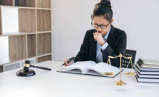 Jak wygląda proces rozwodowy i wsparcie radcy prawnego podczas rozwodu