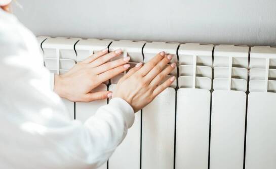 Grzejniki – rodzaje, zalety i zastosowanie w różnych pomieszczeniach