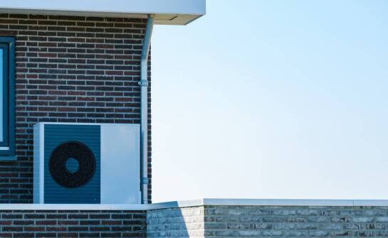 Powietrzne pompy ciepła – działanie, zalety i możliwości zastosowania