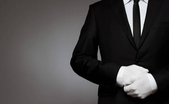 Garnitury męskie – jak znaleźć idealny model pasujący do sylwetki?