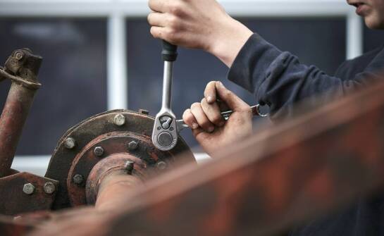 Jak zadbać o sprawność przekładni kierowniczej i uniknąć kosztownych napraw