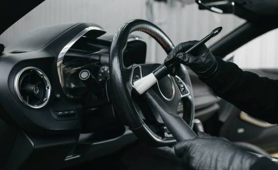 Jak przebiega naprawa przekładni kierowniczej i co wpływa na jej skuteczność