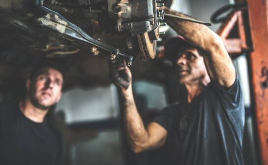 Najpopularniejsze usługi mechaniki samochodowej – zakres, korzyści i ceny