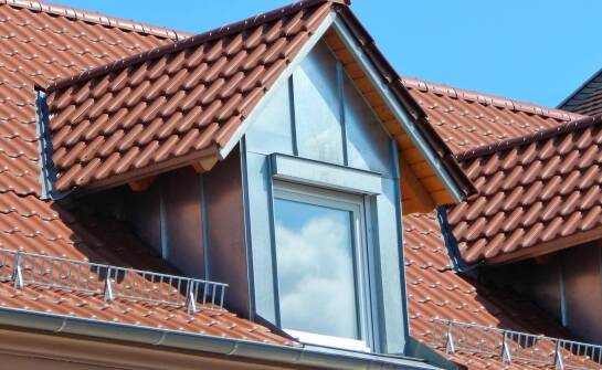 Okna dachowe Velux – funkcje, rodzaje i rozwiązania do poddasza